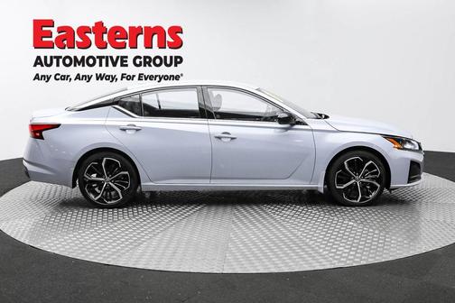 Gray Sky Pearl 2023 Nissan Altima 2.5 SR