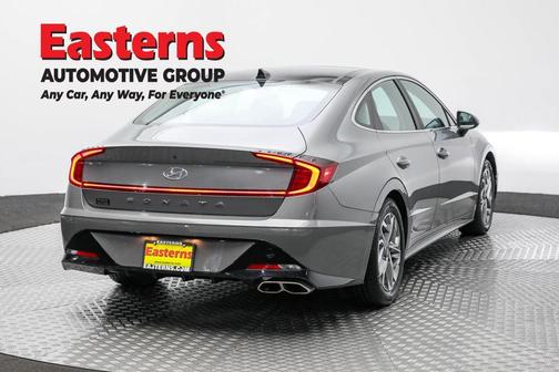 2022 Hyundai SONATA SEL