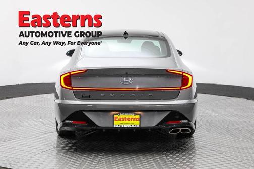 2022 Hyundai SONATA SEL