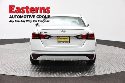Glacier White 2024 Nissan Altima 2.5 S