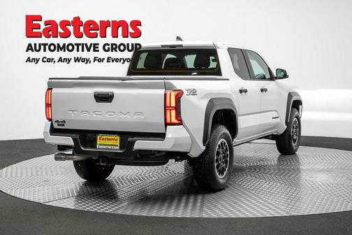 Ice 2024 Toyota Tacoma TRD Off Road