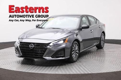 Gun Metallic 2025 Nissan Altima SV