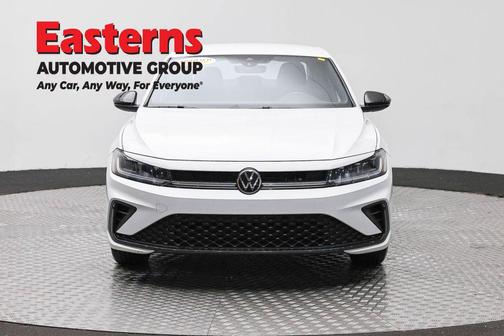Pure White 2025 Volkswagen Jetta 1.5T Sport