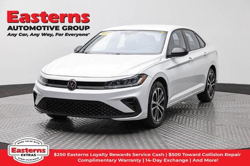 Pure White 2025 Volkswagen Jetta 1.5T Sport