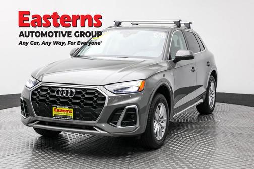Chronos Gray Metallic 2023 Audi Q5 45 S line quattro Premium