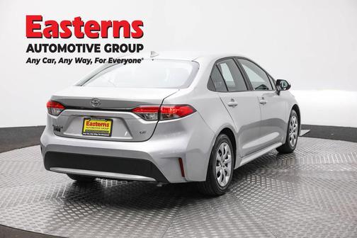 Classic Silver Metallic 2022 Toyota Corolla LE