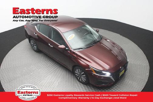 Garnet Pearl 2023 Nissan Altima 2.5 SV
