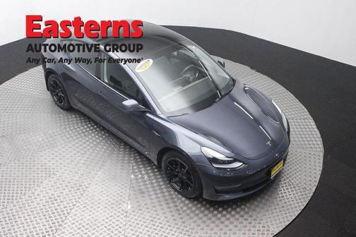 Gray 2022 Tesla Model 3 Long Range