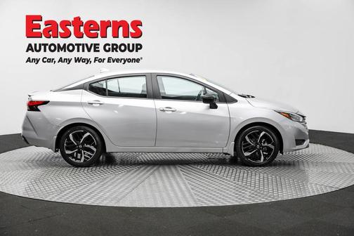 2025 Nissan Versa 1.6 SR