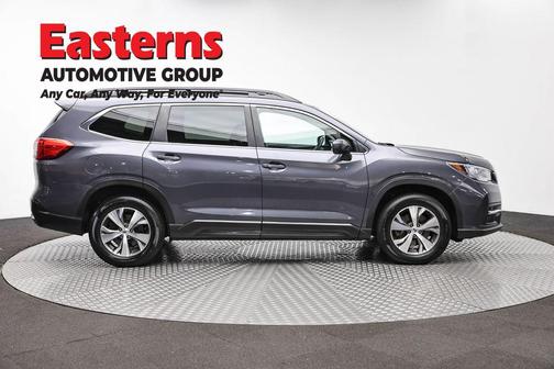 Magnetite Gray Metallic 2022 Subaru Ascent Premium 8-Passenger