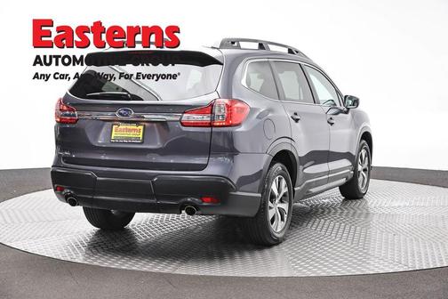 Magnetite Gray Metallic 2022 Subaru Ascent Premium 8-Passenger