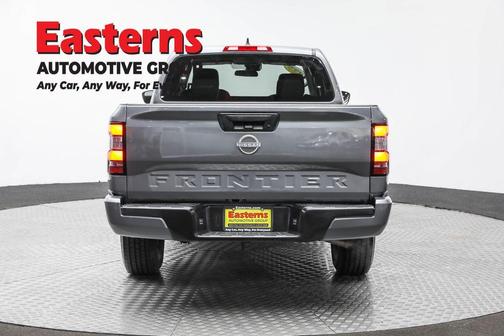 Gun Metallic 2022 Nissan Frontier S