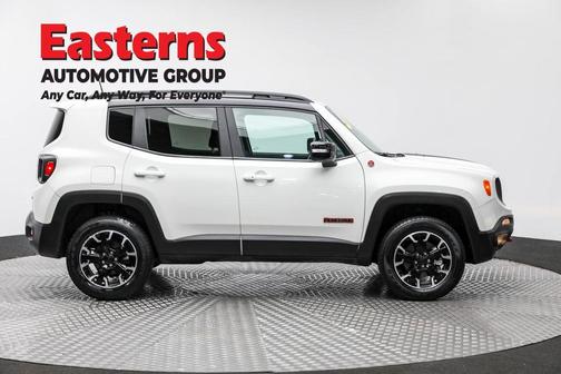 2023 Jeep Renegade Trailhawk