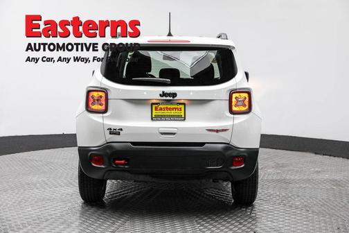 2023 Jeep Renegade Trailhawk