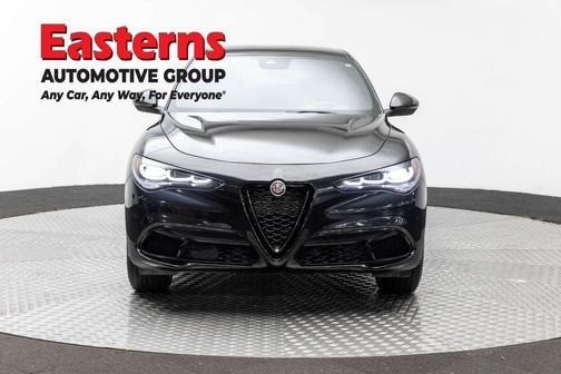 Vulcano Black Metallic 2024 Alfa Romeo Stelvio Base