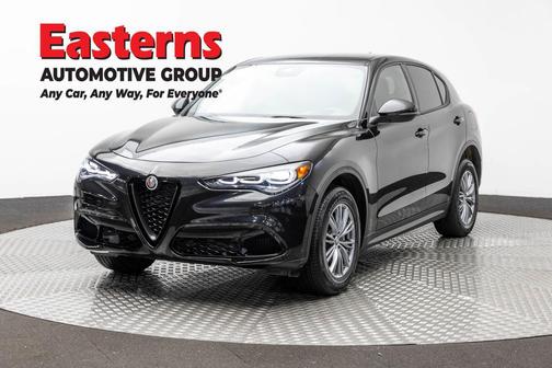 Vulcano Black Metallic 2024 Alfa Romeo Stelvio Base