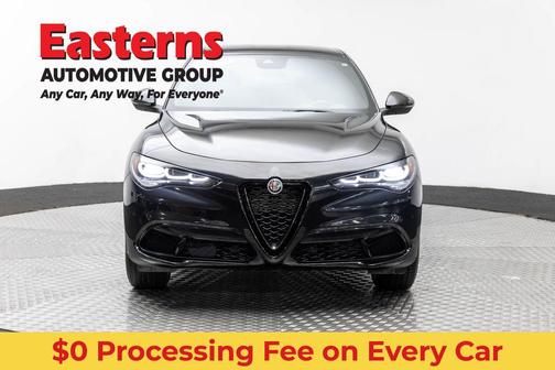 Vulcano Black Metallic 2024 Alfa Romeo Stelvio Base