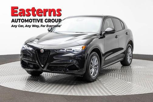 Vulcano Black Metallic 2024 Alfa Romeo Stelvio Base