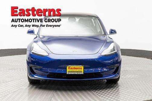 Blue 2018 Tesla Model 3