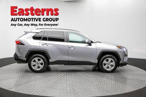 Silver Sky Metallic 2021 Toyota RAV4 Hybrid XLE