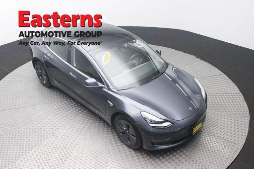 Gray 2019 Tesla Model 3 Standard