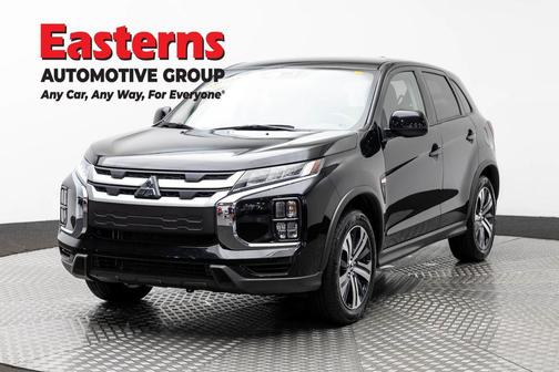 Black 2025 Mitsubishi Outlander Sport 2.0 ES
