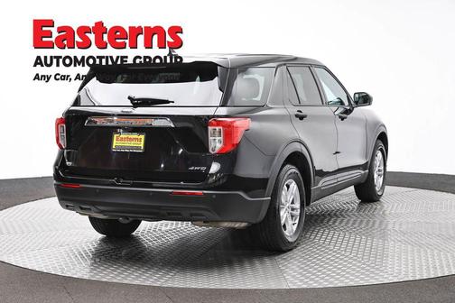 Black Metallic 2023 Ford Explorer Base