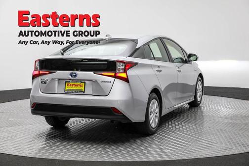 2022 Toyota Prius LE