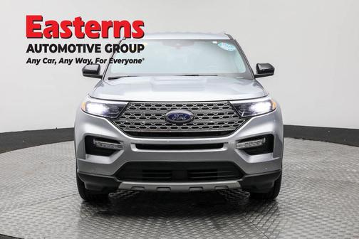 Silver Metallic 2023 Ford Explorer Limited