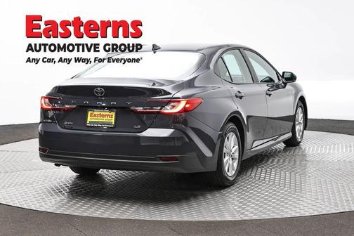 UNDERGROUND 2025 Toyota Camry LE