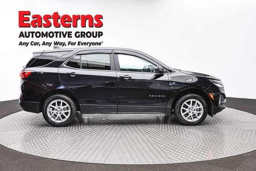 Mosaic Black Metallic 2024 Chevrolet Equinox LT