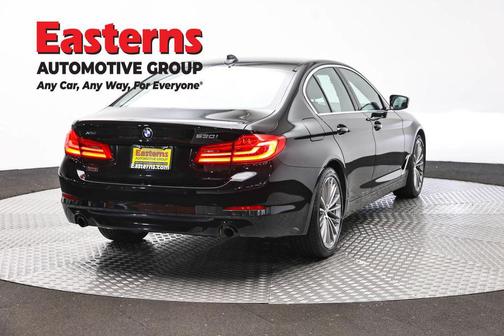 Jet Black 2019 BMW 530 i xDrive