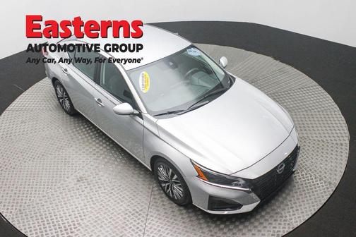 Brilliant Silver Metallic 2023 Nissan Altima 2.5 SV