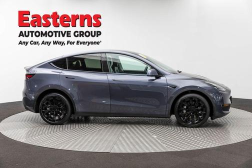 Gray 2022 Tesla Model Y Long Range