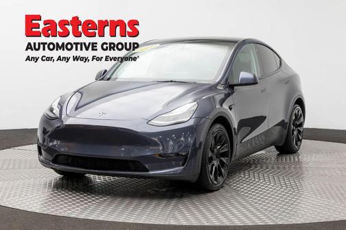 Gray 2022 Tesla Model Y Long Range
