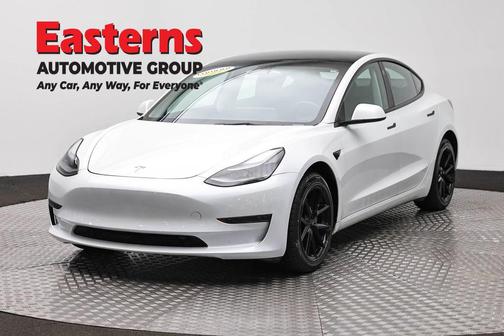 White 2023 Tesla Model 3 Base