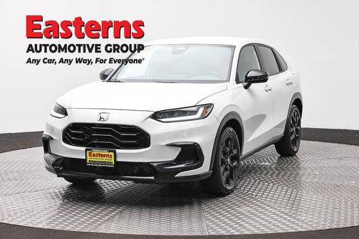 White 2023 Honda HR-V Sport