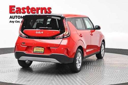 Inferno Red 2025 Kia Soul LX