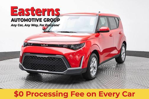 Inferno Red 2025 Kia Soul LX