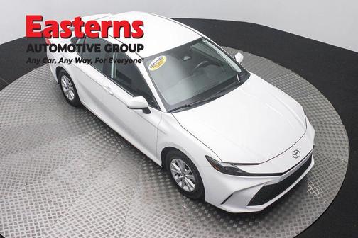 Ice 2025 Toyota Camry LE