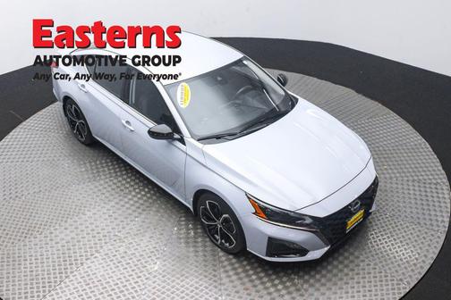 Gray Sky Pearl 2023 Nissan Altima 2.5 SR