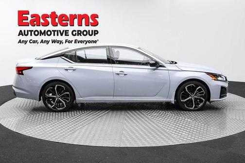 Gray Sky Pearl 2023 Nissan Altima 2.5 SR