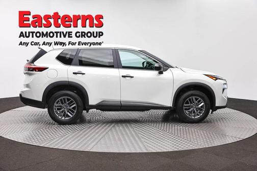 Glacier White 2024 Nissan Rogue S