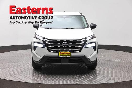 Glacier White 2024 Nissan Rogue S