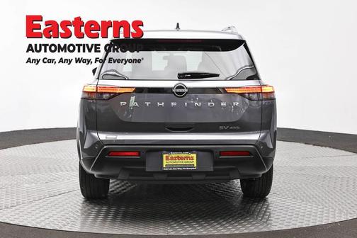 Gun Metallic 2024 Nissan Pathfinder SV