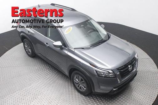 Gun Metallic 2024 Nissan Pathfinder SV