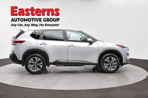 Brilliant Silver Metallic 2023 Nissan Rogue SV
