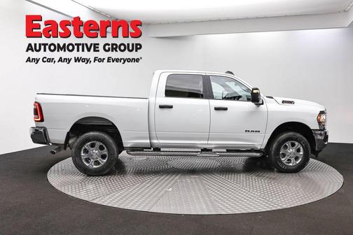 Bright White Clearcoat 2024 RAM 2500 Big Horn