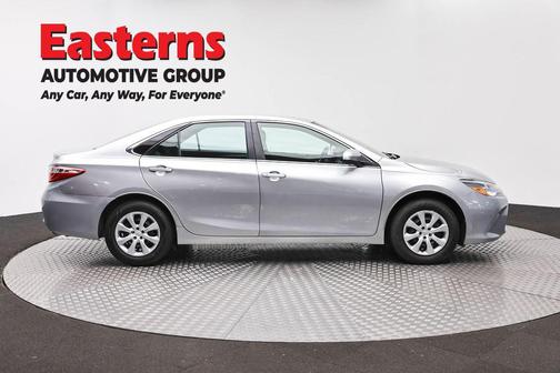 Celestial Silver Metallic 2017 Toyota Camry LE