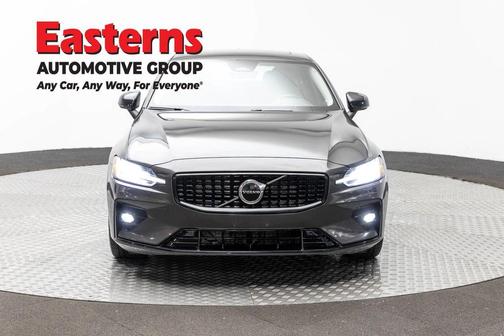 Gray 2024 Volvo S60 B5 Core Dark Theme